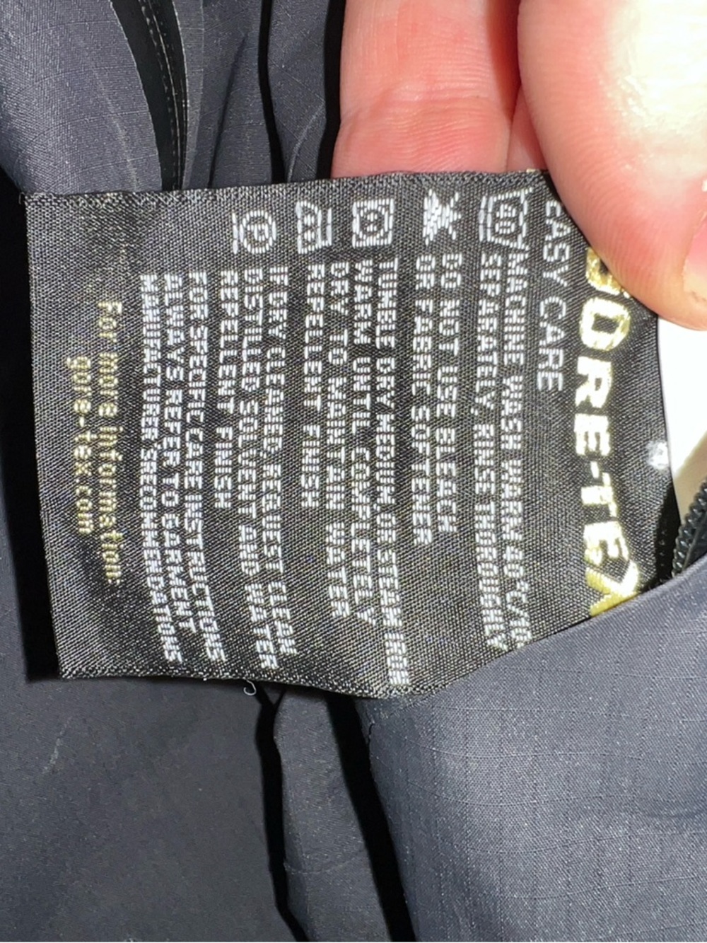 Arc'teryx Beta AR Black Raincoat - Picture 12 of 16